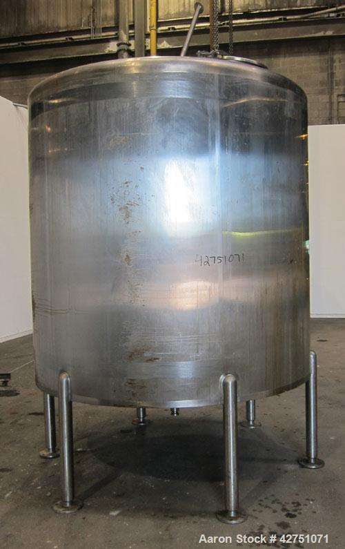 Used- Cherry-Burrell Tank, 2000 Gallon, 316 Stainless Steel, Vertical. 84" Diameter x 84" straight side. Dished top, coned b...