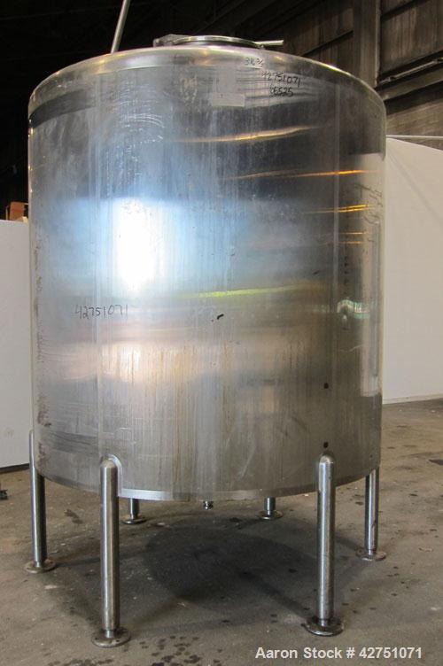 Used Cherry-Burrell Tank, 2000 Gallon, 316 Stainless Steel, Vertical. 84" Diameter x 84" straight side. Dished top, coned bottom. Openings top 1-1/2" tri-clamp, 3", (2) 2" NPT, 6", 18" man way with c...