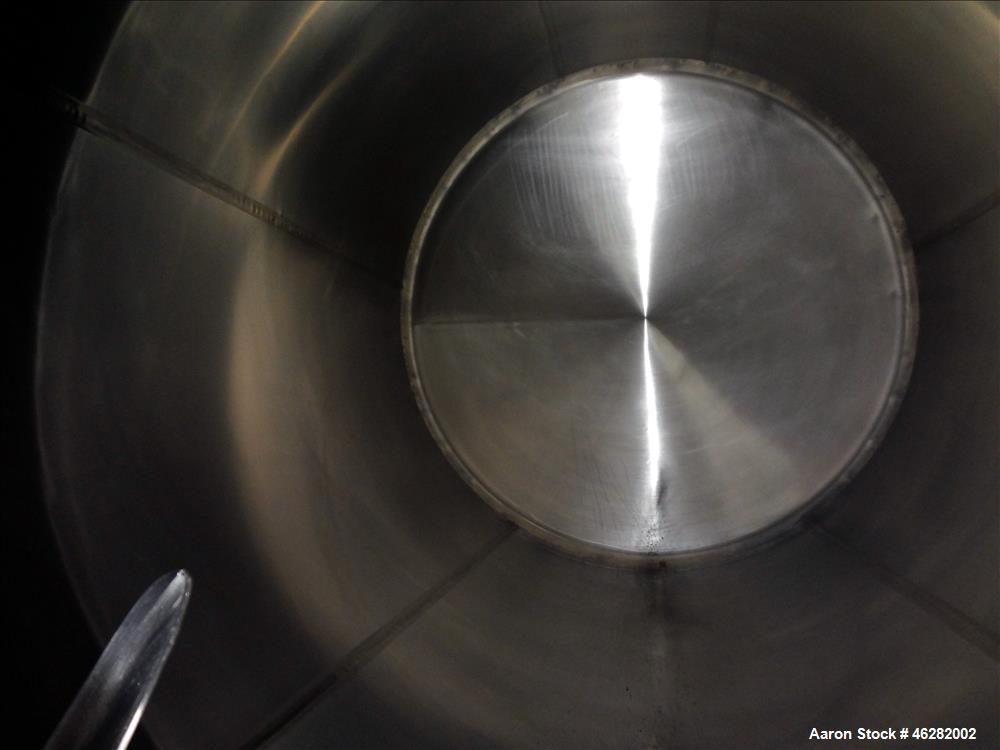 Used Tank, Approximate 3,000 Gallons, 304 Stainless Steel