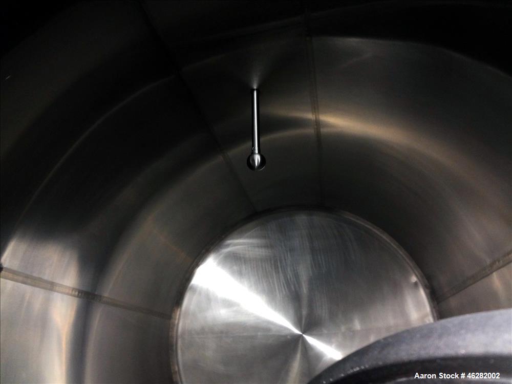 Used Tank, Approximate 3,000 Gallons, 304 Stainless Steel