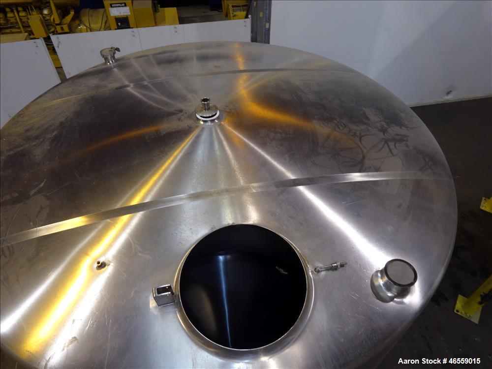 Used Cherry Burrell Tank, 4,500 Gallon, 316 Stainless Steel, Vertical.