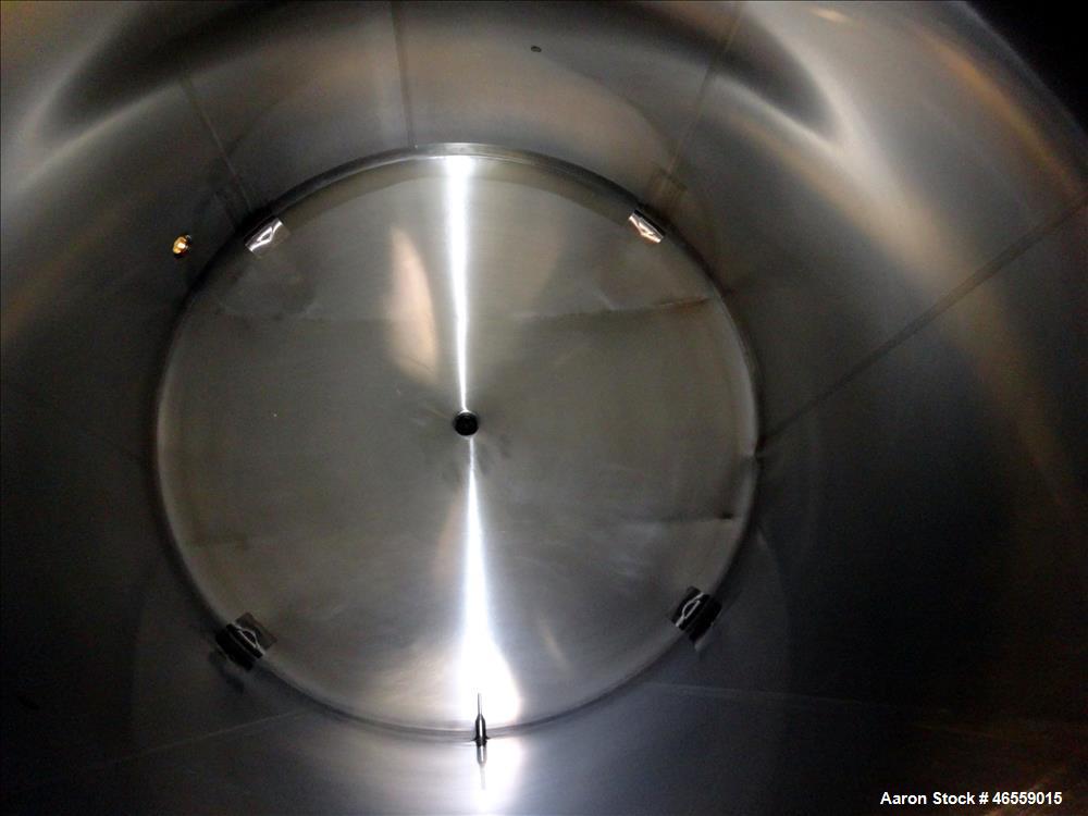 Used Cherry Burrell Tank, 4,500 Gallon, 316 Stainless Steel, Vertical.