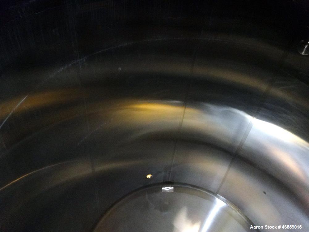 Used Cherry Burrell Tank, 4,500 Gallon, 316 Stainless Steel, Vertical.