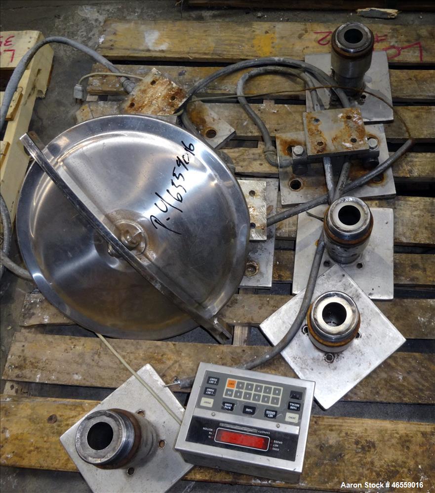 Used Cherry Burrell Tank, 4,500 Gallon, 316 Stainless Steel, Vertical. Approximate 104" diameter x 120" straight side. Single Shell, dished top and bottom. Openings top: 18" manway with cover, (1) 4"...