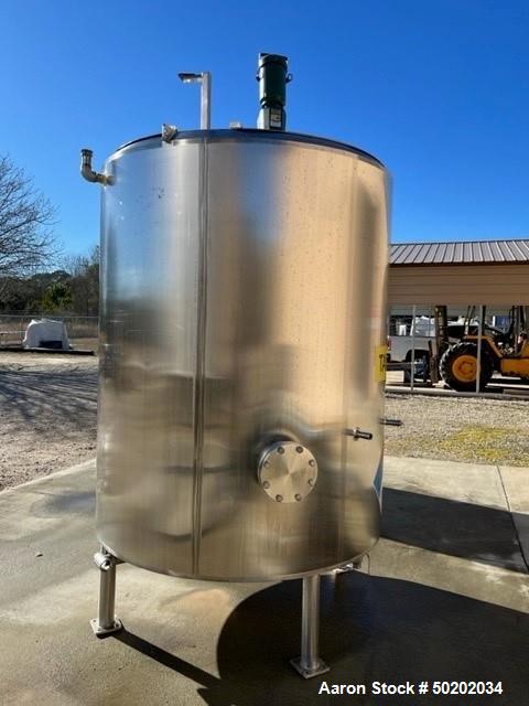 Used-1000 Gallon Cherry Burrell Stainless Steel Mixing Tank; Vertical; 316 SS Interior; 304 DD Exterior; Insulated; Top moun...