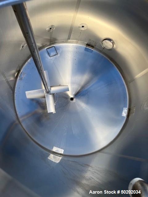 Used-1000 Gallon Cherry Burrell Stainless Steel Mixing Tank; Vertical; 316 SS Interior; 304 DD Exterior; Insulated; Top moun...