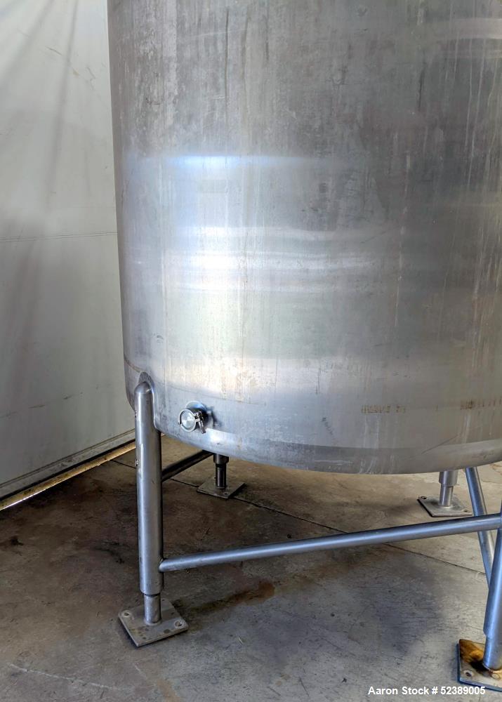 Used- Cherry Burrell 1,000 Gallon Stainless Steel Tank, Vertical. Approximate 60" diameter x 76" straight side. Dished top a...