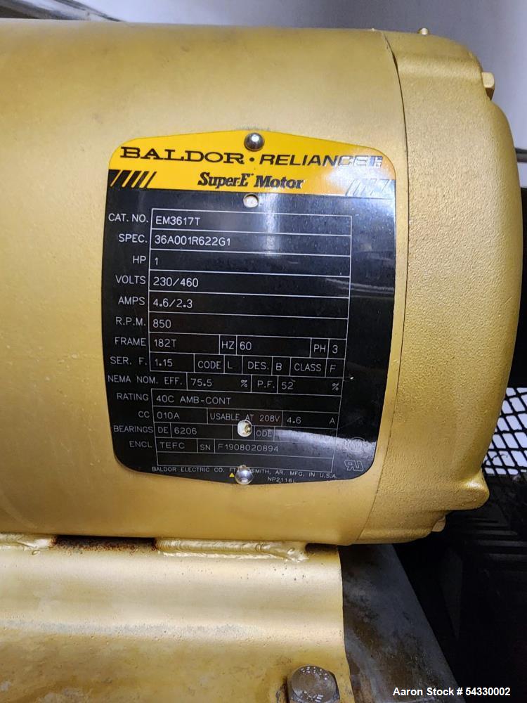 Used Cherry Burrell Vertical Mixing Tank | 3,000 Gallon 304 Stainless Steel Beverage Vessel