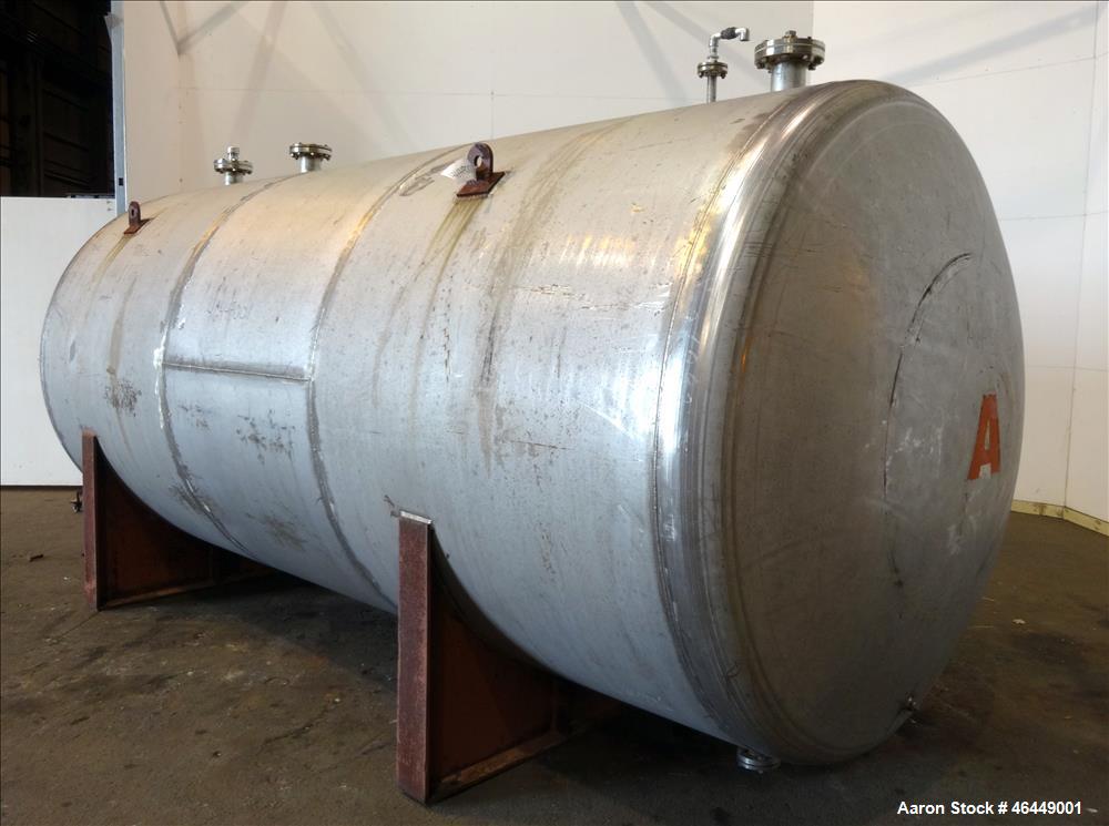 Used Circleville Metal Works Pressure Tank, Approximately 4000 Gallons, 304L Stainless Steel, Horizontal. 84" Diameter x 167" straight side, dished Heads. Internal Rated 25 PSI at 350 Degrees F. Open...