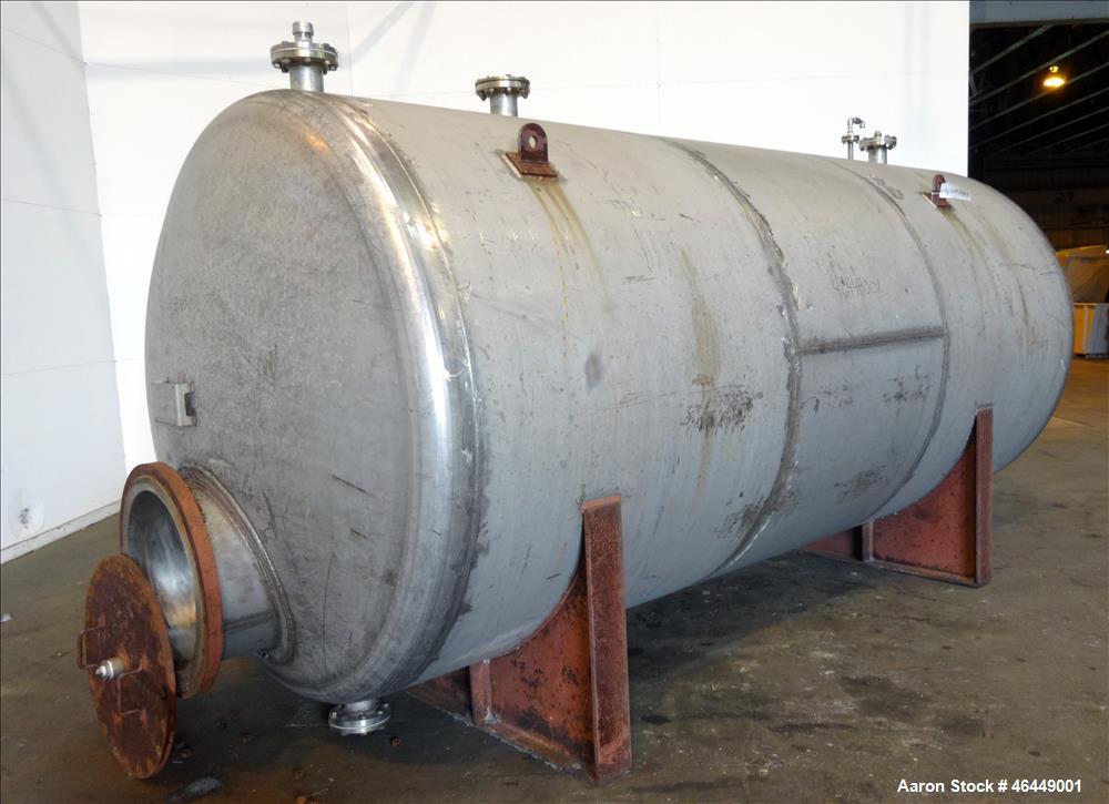 Used Circleville Metal Works Pressure Tank, Approximately 4000 Gallons, 304L Stainless Steel, Horizontal. 84" Diameter x 167" straight side, dished Heads. Internal Rated 25 PSI at 350 Degrees F. Open...