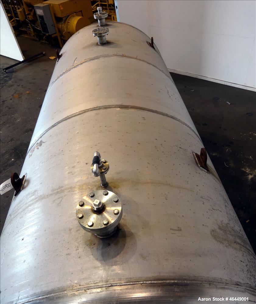 Used Circleville Metal Works Pressure Tank, Approximately 4000 Gallons, 304L Stainless Steel, Horizontal. 84" Diameter x 167" straight side, dished Heads. Internal Rated 25 PSI at 350 Degrees F. Open...