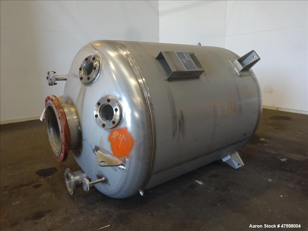 Unused- Crown Iron Works Pressure Tank, 1100 Gallon, 304L Stainless Steel, Verti