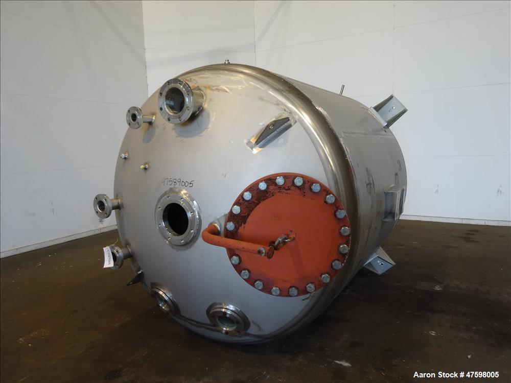 Unused- Crown Iron Works Pressure Tank, 2100 Gallon, 304L Stainless Steel, Verti