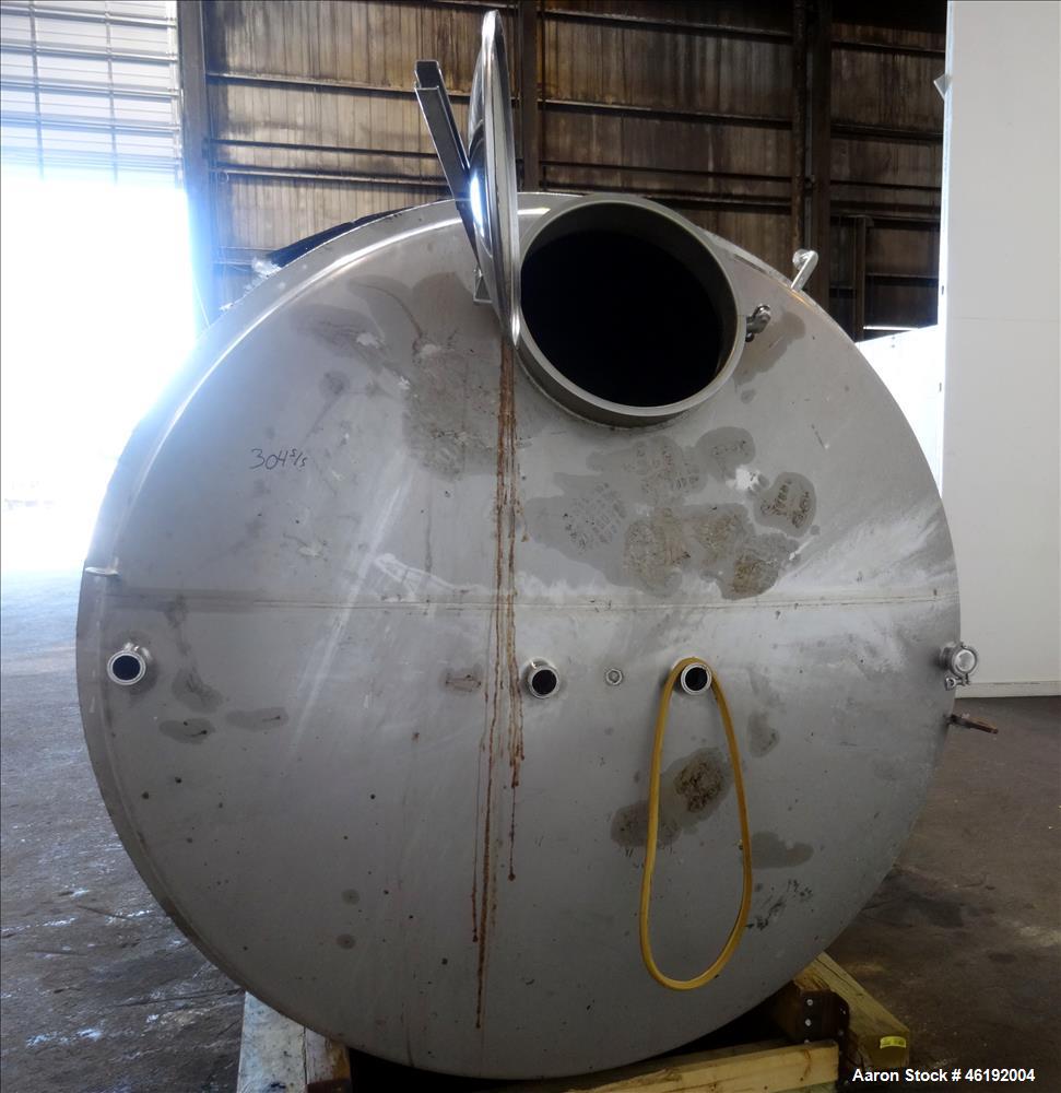Used Custom Metalcraft Tank, Model 1188300, 1,321 Gallon, 304 Stainless Steel, Vertical. Approximately 76" diameter x 60" straight side. Dished top and bottom. Insulated with stainless steel sheathin...