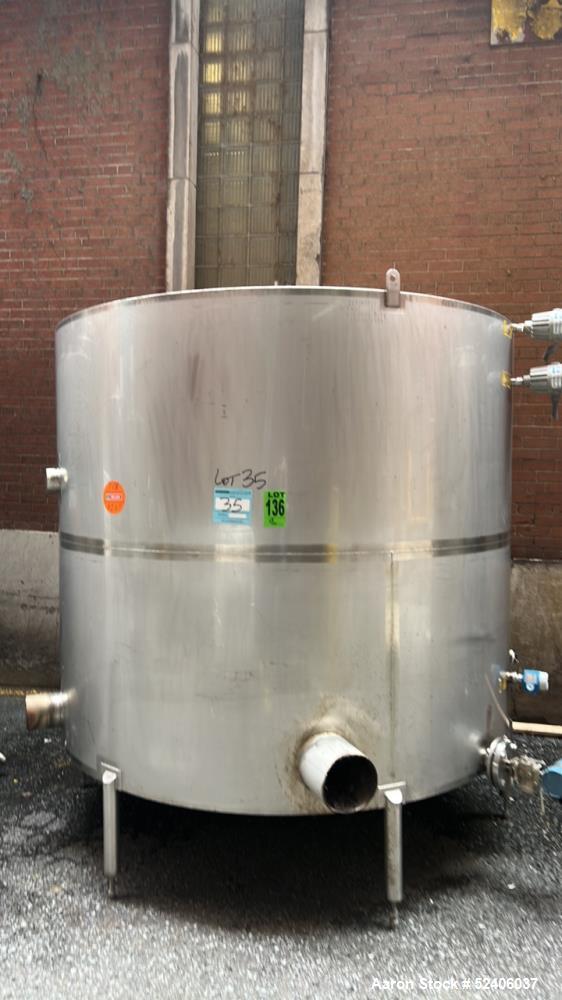 Used Industries D'Acler Tank, Approximate 6625 Liter (1750 Gallon), 304 Stainless Steel, Vertical. Approximate 78" diameter x 72" straight side, coned top & bottom. Mounted on 4 stainless legs. Seria...