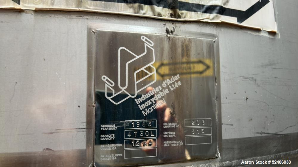 Used Industries D'Acler Tank, Approximate 4730 Liter (1249 Gallon), 316 Stainless Steel, Vertical. Approximate 72" diameter x 72" straight side, coned top & bottom. Mounted on 4 stainless legs. Seria...
