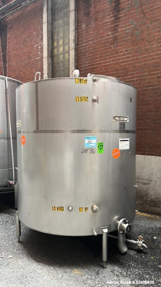 Used Industries D'Acler Tank, Approximate 4730 Liter (1249 Gallon), 316 Stainless Steel, Vertical. Approximate 72" diameter x 72" straight side, coned top & bottom. Mounted on 4 stainless legs. Seria...