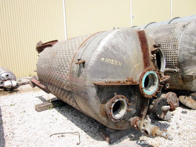 Used 2000 Gallon Stainless Steel D&W Welding & Fab Pressure Tank