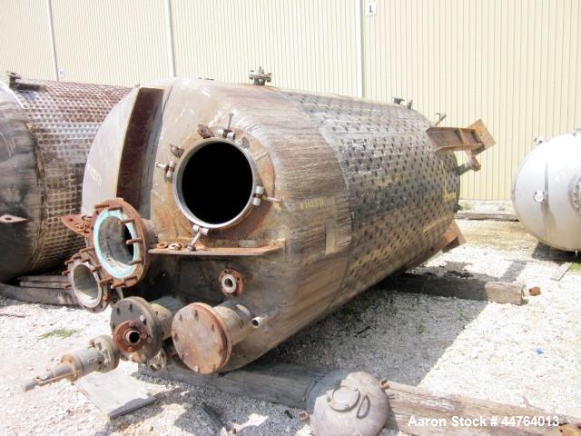 Used 2000 Gallon Stainless Steel D&W Welding & Fab Pressure Tank