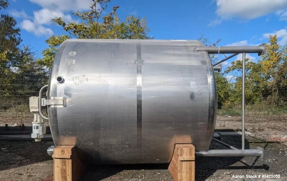 Used DCI 3,000 Gallon Stainless Steel Mix Tank – 316 SS, Agitated, Vertical