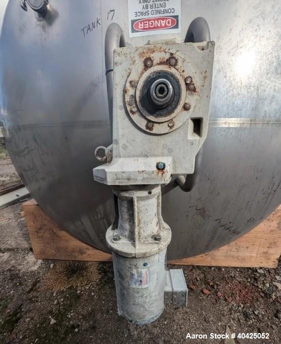 Used DCI 3,000 Gallon Stainless Steel Mix Tank – 316 SS, Agitated, Vertical