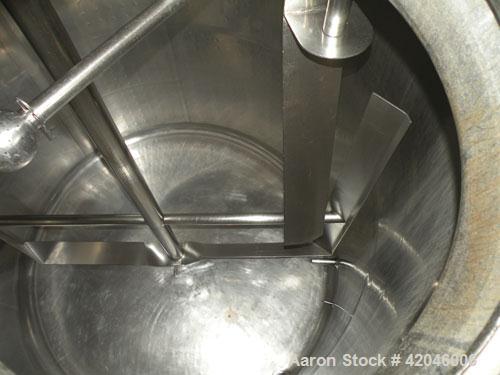 Used-DCI Kettle, 1000 Gallon, Stainless Steel, Vertical. Approximate 66" diameter x 66" straight side, dished top, sloped bo...