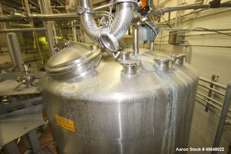 Used 1000 Gallon Stainless Steel Single Wall Tank