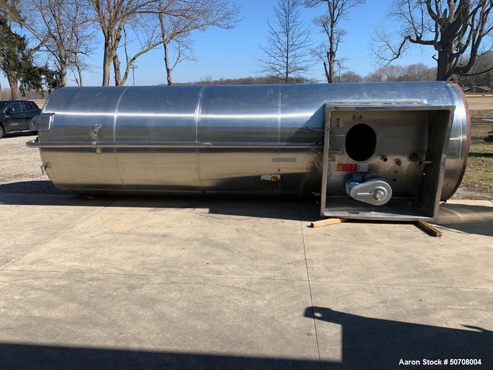 Used DCI Silo, 3,000 Gallons, 304 Stainless Steel