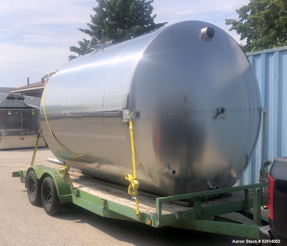 Used DCI 3,500 Gallon Stainless Steel Tank, Vertical. Single wall. Dished top