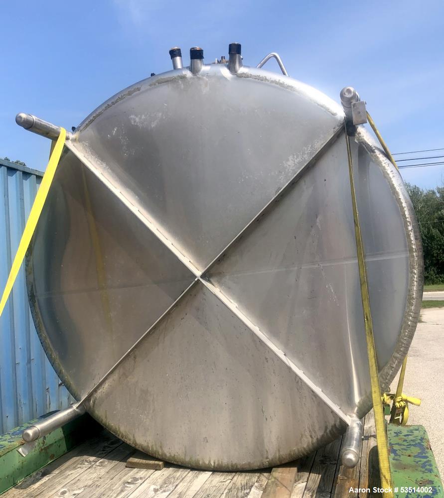 Used DCI 3,500 Gallon Stainless Steel Tank, Vertical. Single wall. Dished top