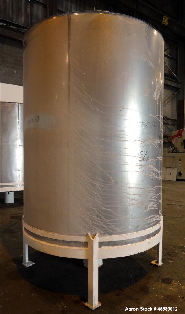 Used 2500 Gallon Douglas Brothers 304 Stainless Steel Vertical Tank