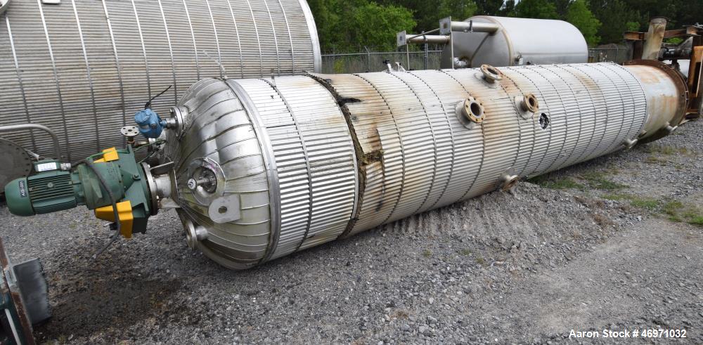 Used Enerfab 2 Compartment Pressure Tank, Approximate 1700 Total Gall