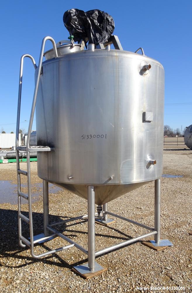 Used- Feldmeier 1,000 Gallon Mix Tank.