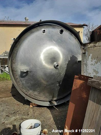 Used-Feldmeier 3,000-Gallon 304 Stainless Steel Tank