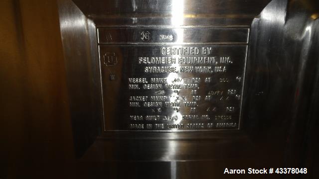Used Feldmeier Pressure Tank, 2000 Gallon. Stainless steel construction, approximate 72" diameter x 114" straight side. Internal rated 40psi & Full Vacuum at 300 degrees F. National Board# 3312, seri...