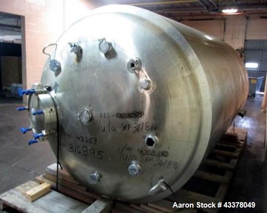 Used Feldmeier Pressure Tank, 2000 Gallon. Stainless steel construction, approximate 72" diameter x 114" straight side. Internal rated 40psi & Full Vacuum at 300 degrees F. National Board# 3313, seri...