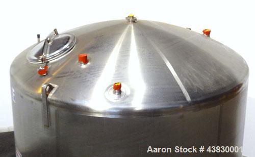 Unused- Feldmeier Tank, 3000 Gallon, 316 Stainless Steel, Vertical. Approximate 96" diameter x 84" straight side. Dished top, elliptical bottom. Openings top 2" tri-clamp, 3" vent, (2) 3" tri-clamp, ...