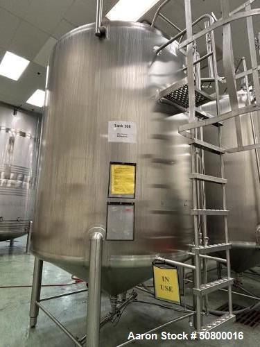 Feldmeier 2,500 Gallon Single Wall Vertical Mix Tank with cone Bottom.