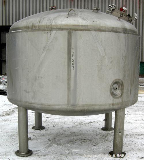 USED: Feldmeier pressure tank, 1500 gallon, 316L stainless steel, vertical. 96" diameter x 42" straight side, dished top and bottom. Internal rated 50/FV psi at 300 deg F. Top openings: (6) 1-1/2" tr...