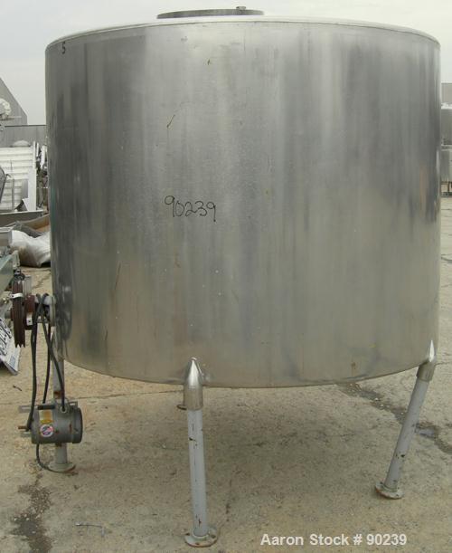 USED: G & F Manufacturing tank, 1000 gallon, 304 stainless steel, vertical. 74" diameter x 58" straight side, slight coned t...