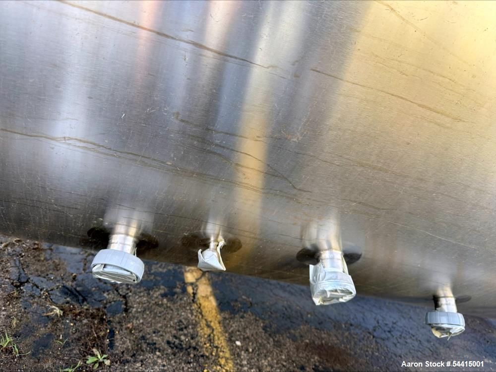 Used Glacier Tanks Stainless Steel Brew Tank, 40 BBL (1,240 Gallon). 304 stainless steel. Cone bottom. Center bottom outlet. Side manway. On (4) legs. SN GT-V-3215.