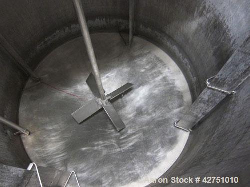 Used Groen Tank, 2000 Gallon, Model 2000 SP, Stainless Steel, Vertical. 84" Diameter x 90" straight side. Open top with (2) 1/3 hinged covers, coned bottom. Stainless steel agitator bridge with a Lig...