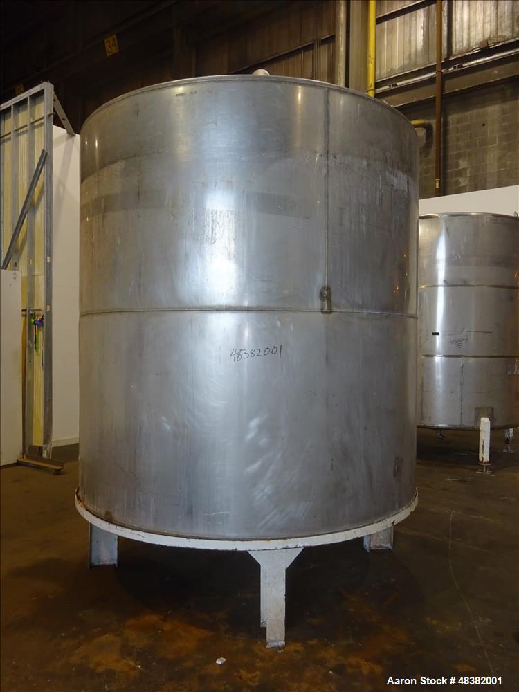 Used Hicks Inc. Tank, 3,000 Gallon, 304 Stainless Steel, Vertical.