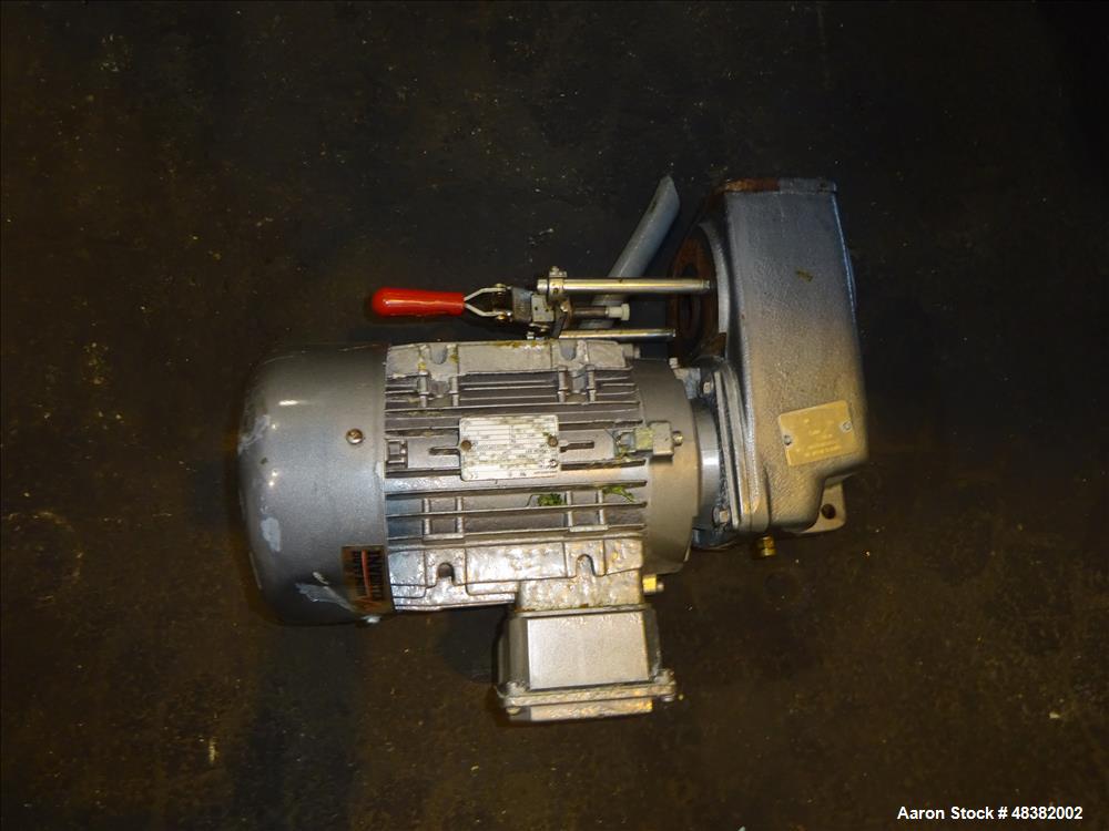 Used Hicks Inc. Tank, 3,000 Gallon, 304 Stainless Steel, Vertical.