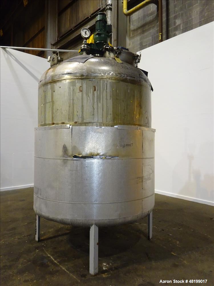 Used Industrial Piping Tank, Approximate 1500 Gallon, 304L Stainless Steel, Ver