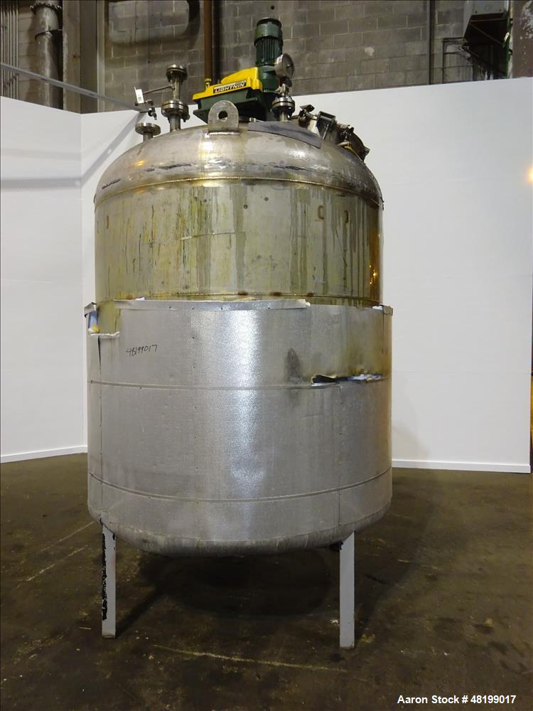 Used Industrial Piping Tank, Approximate 1500 Gallon, 304L Stainless Steel, Ver