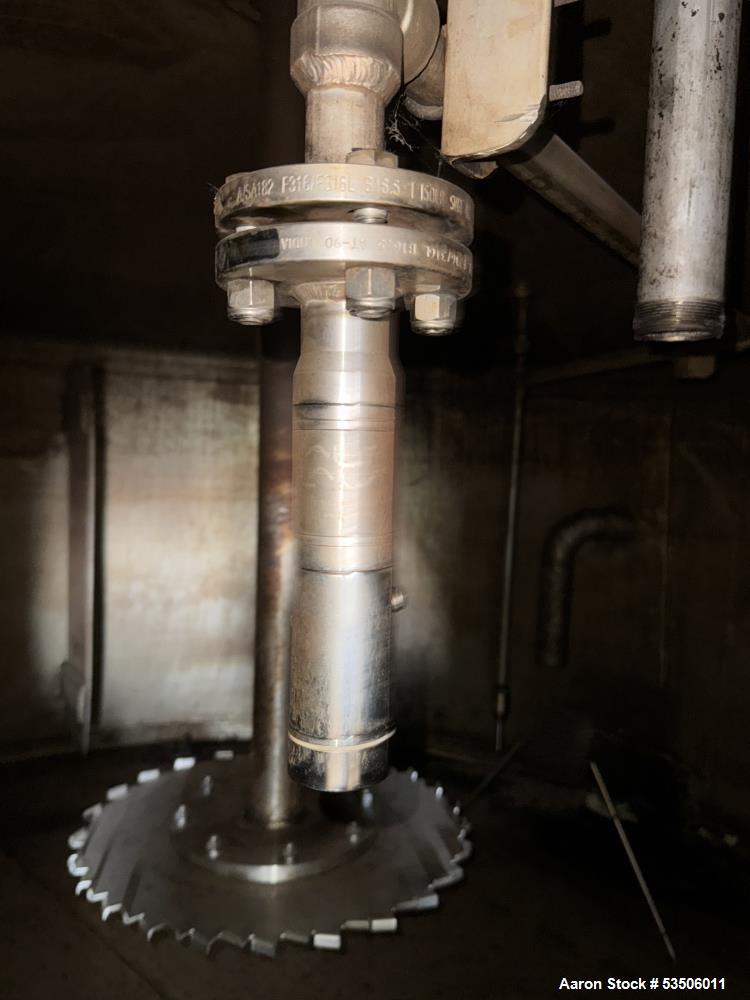 Used 2000 Gallon 304L Stainless Steel Tank | Mixtec 40 HP Agitator