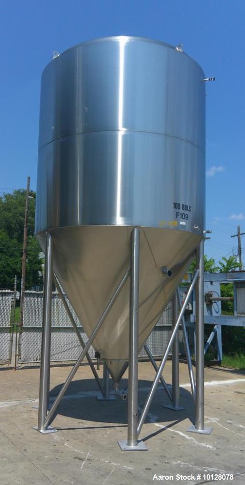 Used JV Northwest Inc 3,900-Gallon Jacketed Stainless Steel Vertical Tank