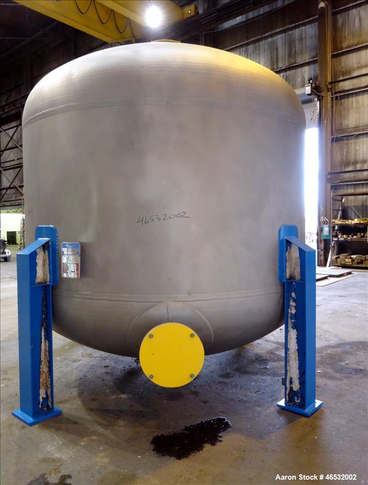 Unused- Graver Water Systems Approximate 4000 Gallon Mixed Bed Vessel Ion Exchange Column Tank. Manufactured by Kennedy Tank, 304/304L stainless steel, vertical. 120" Diameter x 60" straight side, 2:...