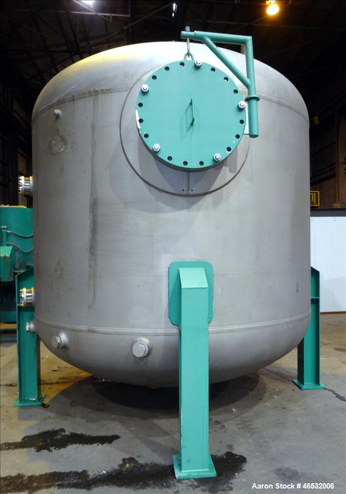Unused- Graver Water Systems Approximate 4700 Gallon Cation Vessel Ion Exchange Column Tank. Manufactured by Kennedy Tank, 316/316L stainless steel, vertical. 120" Diameter x 76" straight side, 2:1 e...